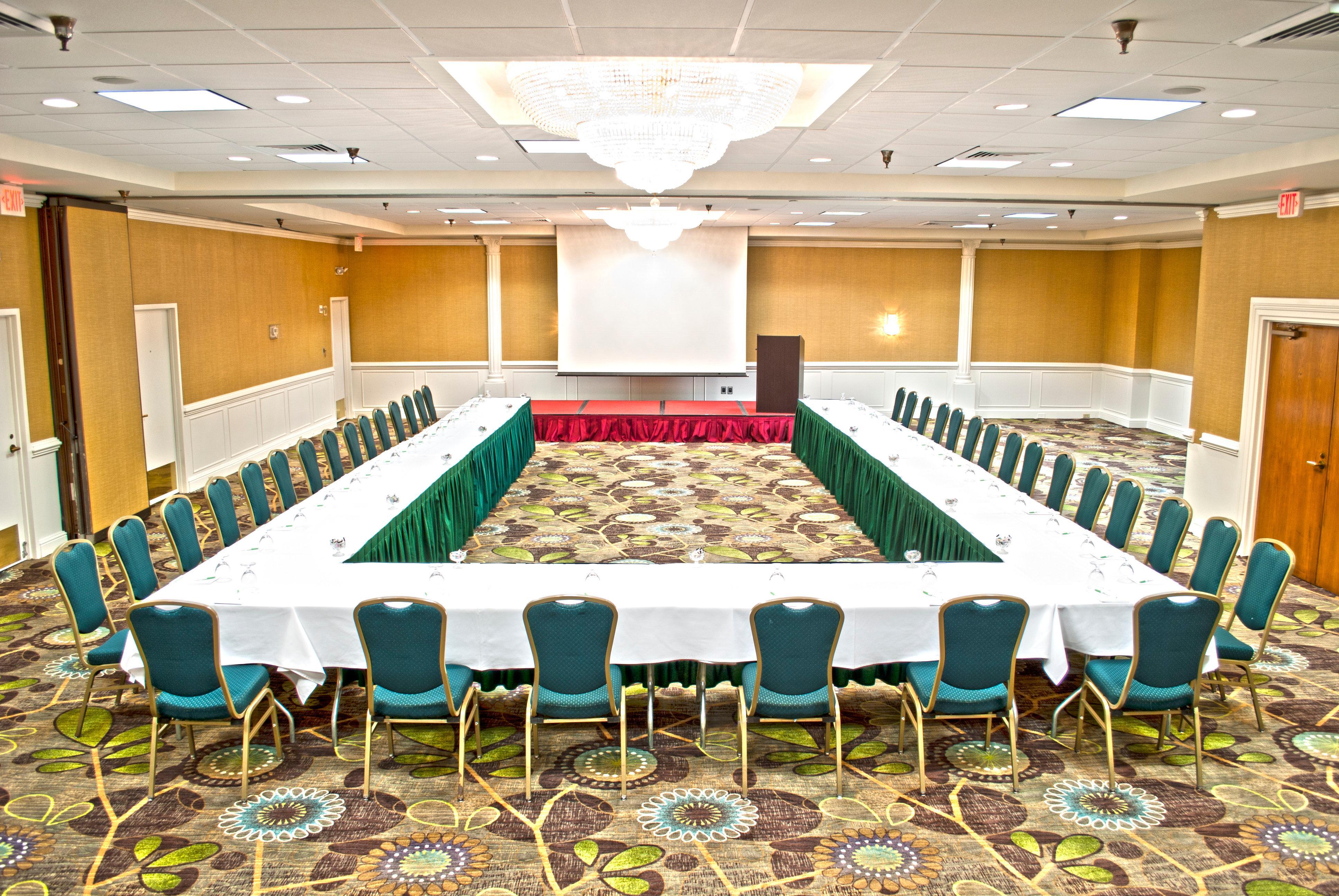 Holiday Inn Arlington At Ballston By Ihg Exterior photo