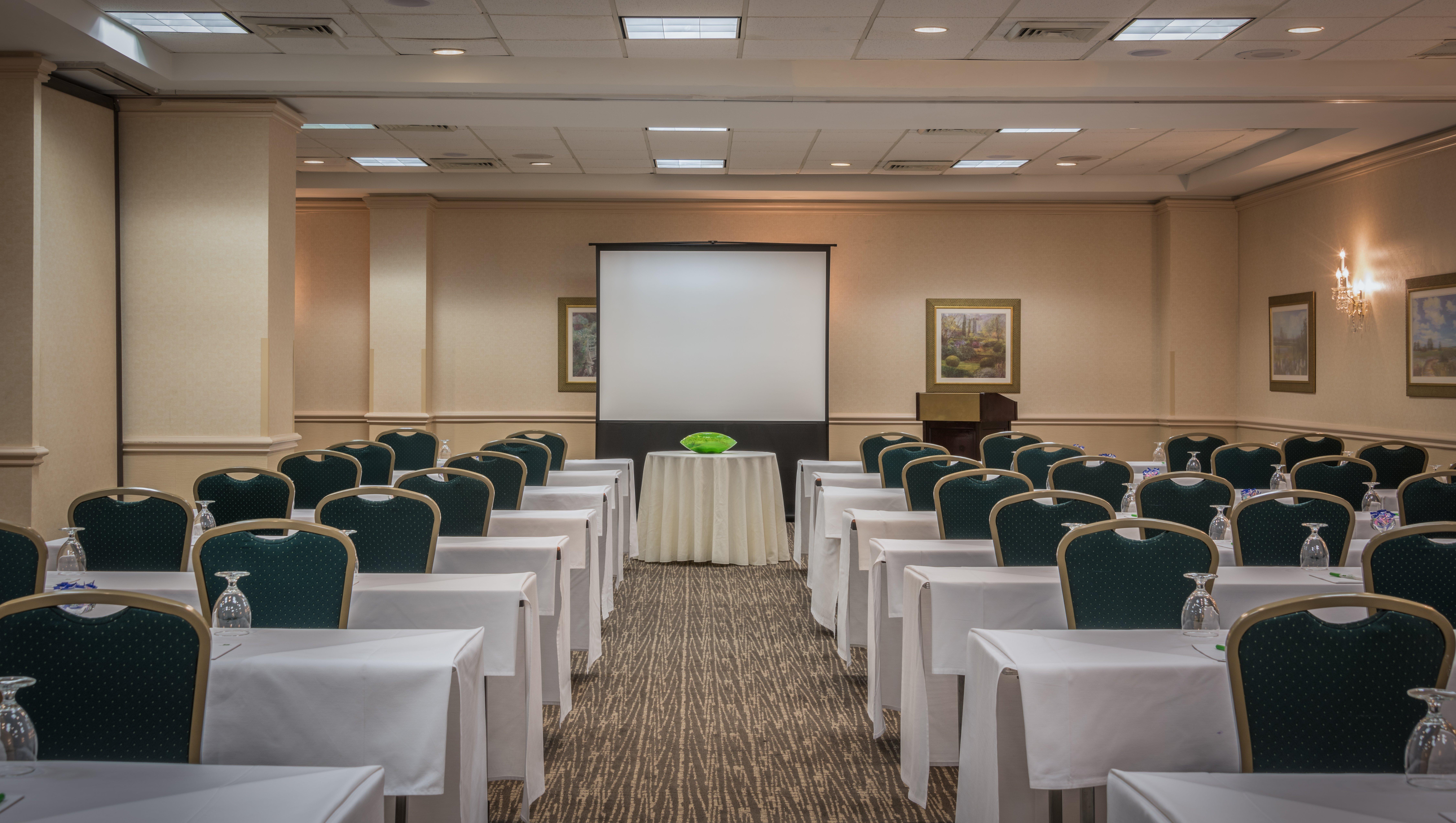 Holiday Inn Arlington At Ballston By Ihg Exterior photo