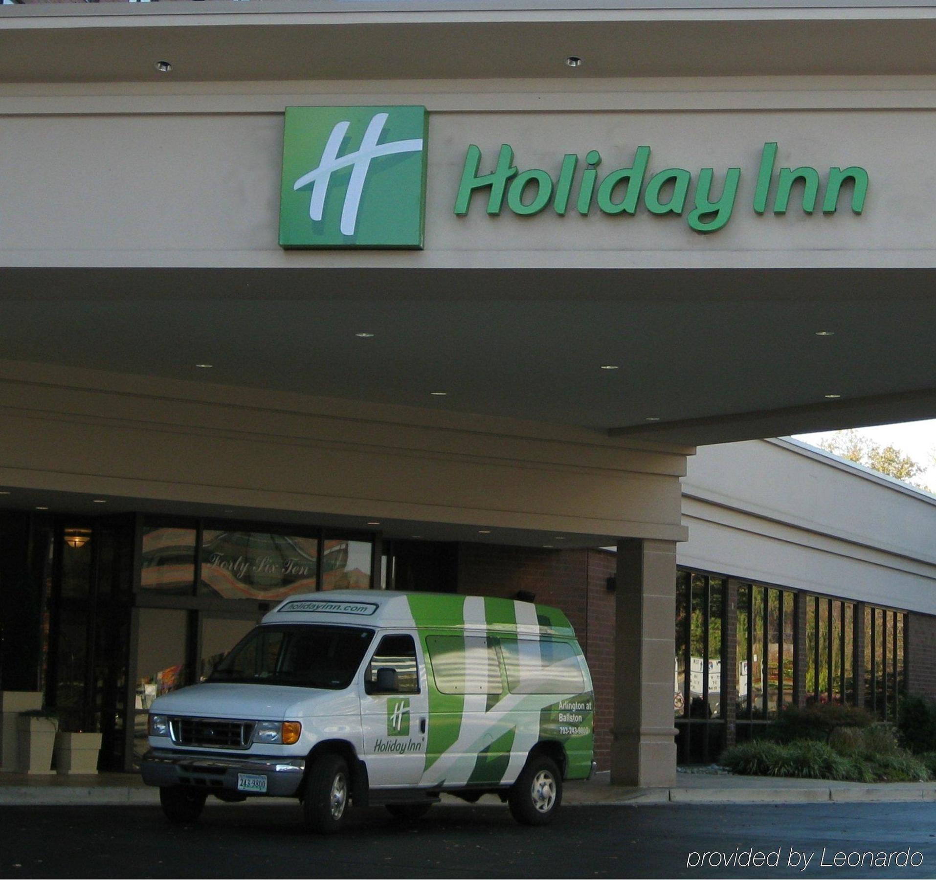 Holiday Inn Arlington At Ballston By Ihg Exterior photo