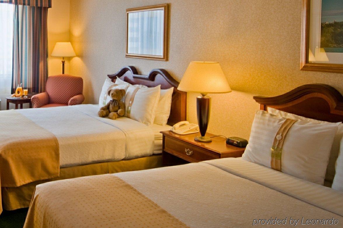 Holiday Inn Arlington At Ballston By Ihg Exterior photo